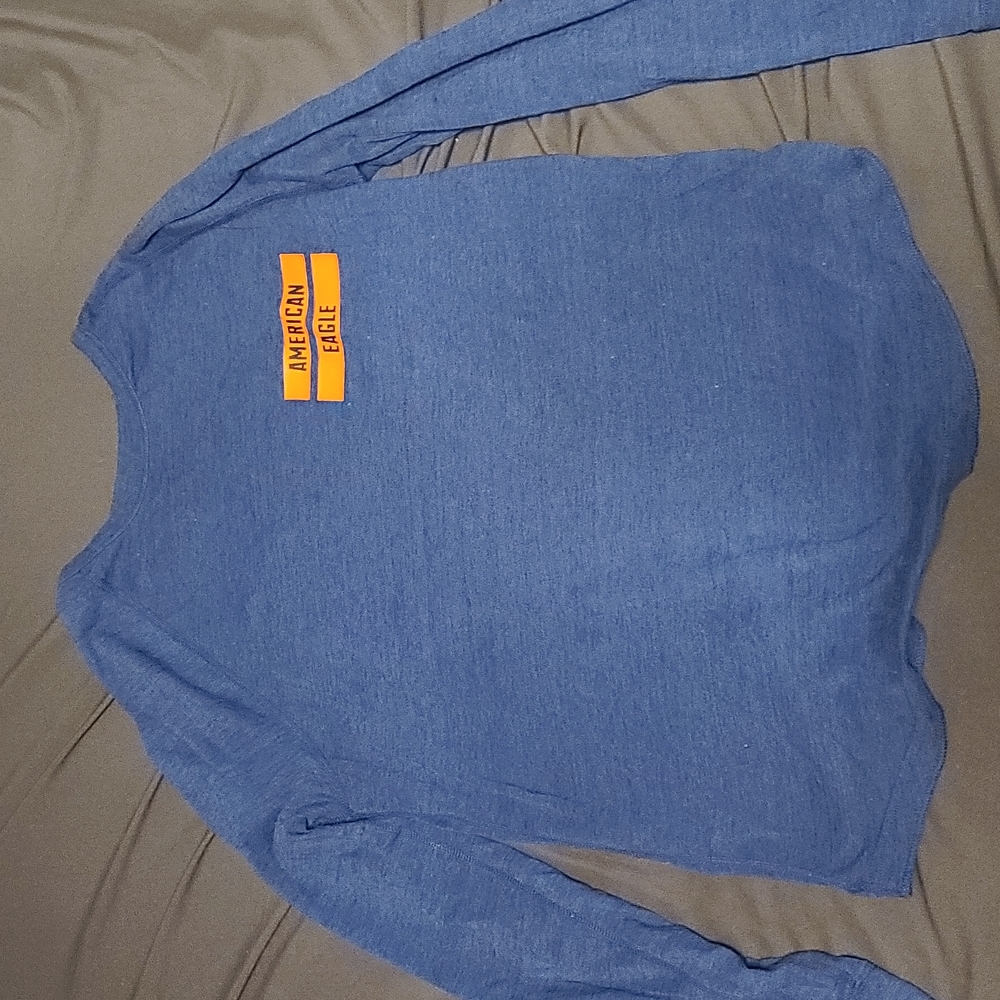 American Eagle active flex long sleeve shirt